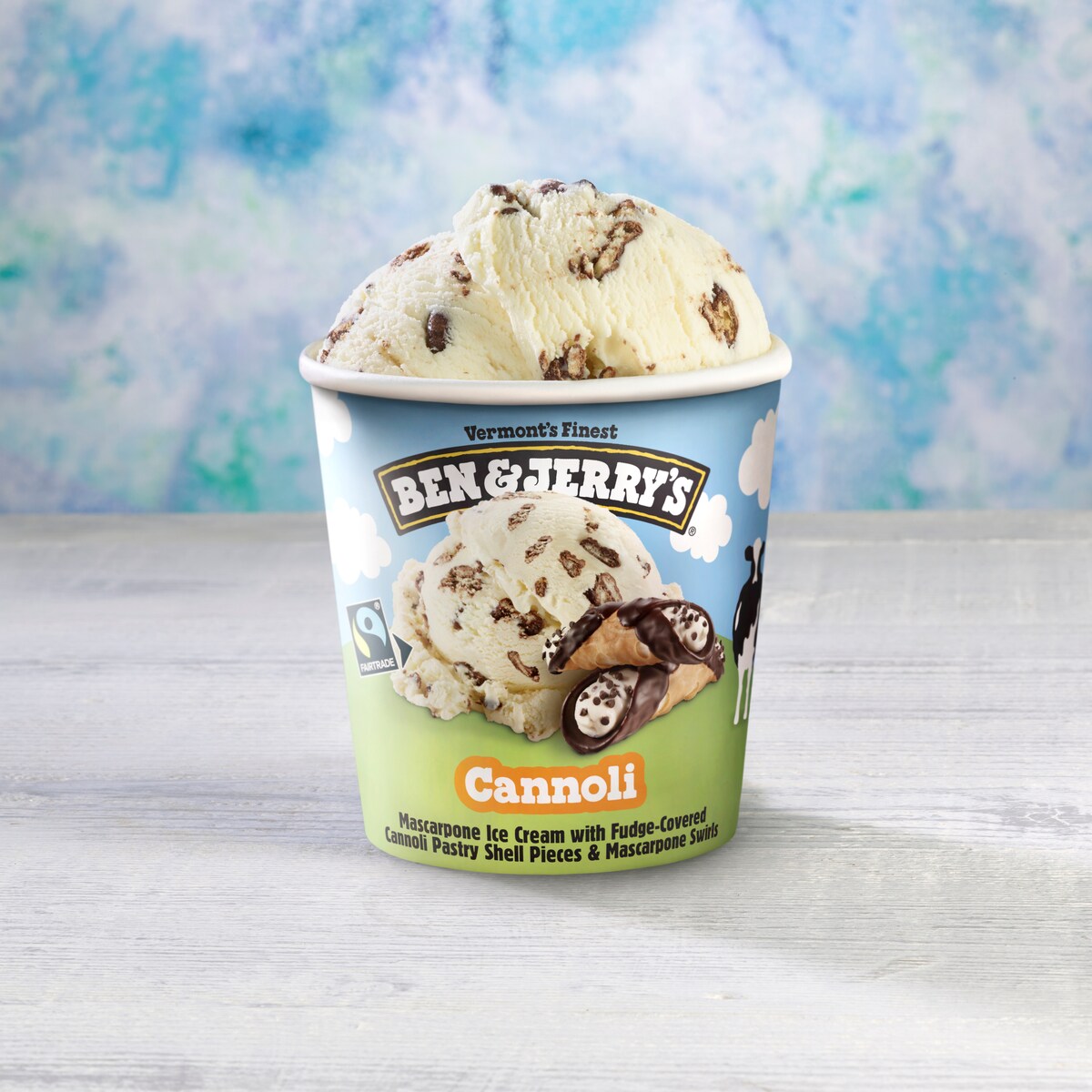 Cannoli Ice Cream - Pint 2 / 3