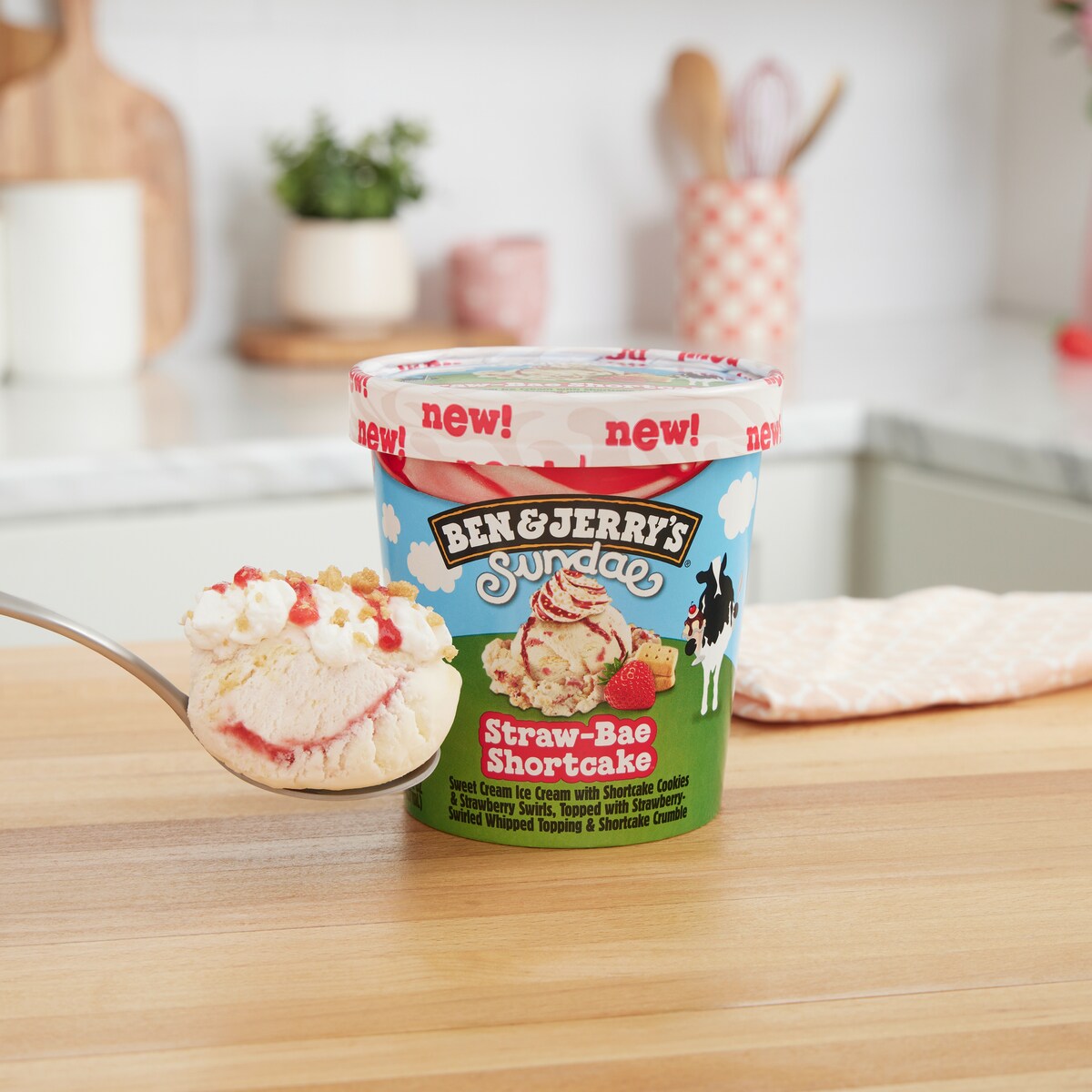 Straw-Bae Shortcake™ Sundae - Pint 3 / 4