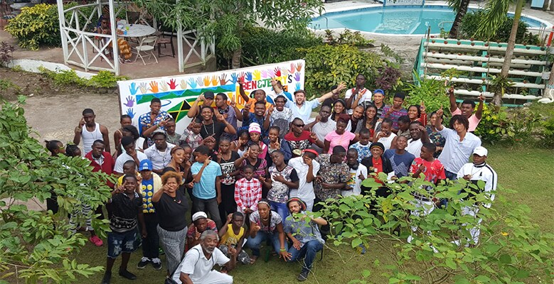 1LoveCamp-779x400-1.jpg