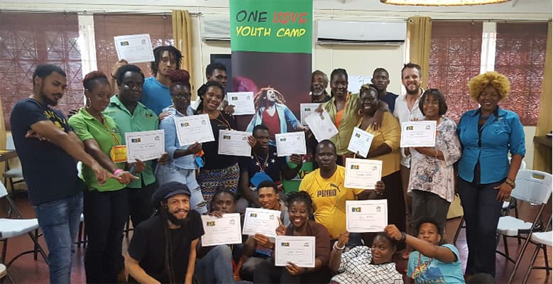 Participants with their certificates